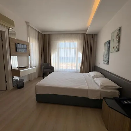 Hotel Amphora 3*