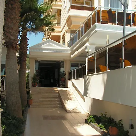Amphora Hotell 3*