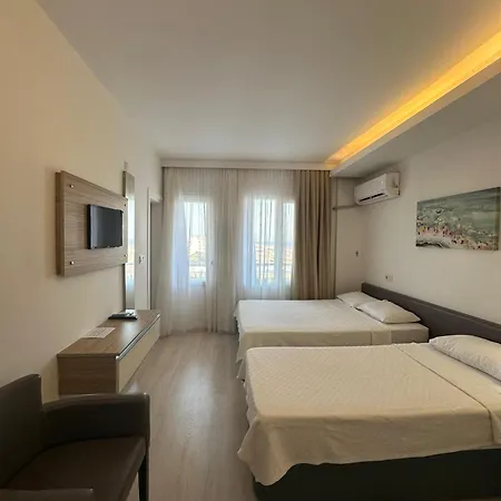 Hotel Amphora 3*