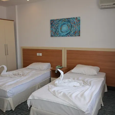 Hotell Amphora 3*